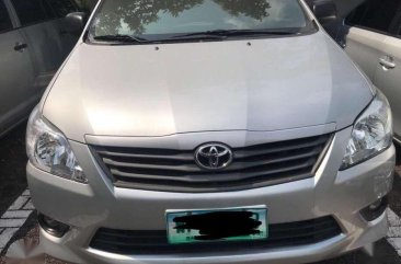 2013 Toyota Innova E for sale