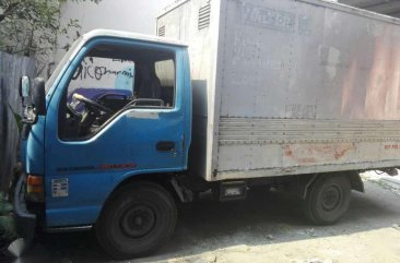 For sale Isuzu Elf nhr local purchase 2000 model 