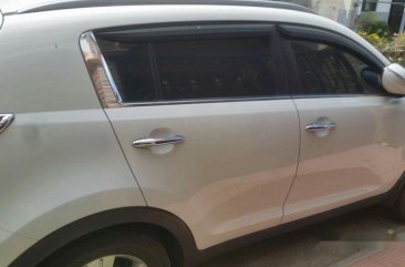 Kia Sportage 2012 white for sale