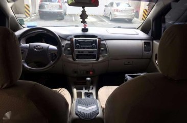 Toyota Innova 2.5G AT DSL 2013 Brown For Sale 