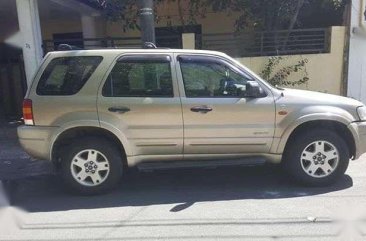 Ford Escape 2005 4x4 AT Beige SUV For Sale 