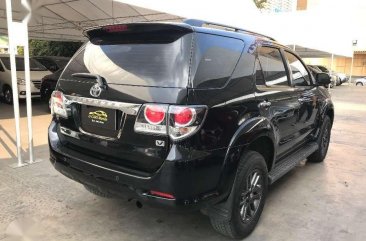 2014 Toyota Fortuner V AT Diesel For Sale 