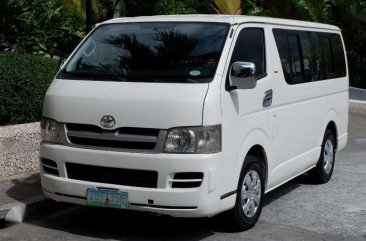 For sale 2006 TOYOTA HIACE MANUAL/DIESEL