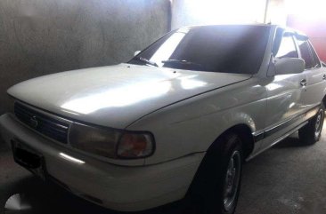 Well-maintained Nissan Sentra 96 model MT for sale