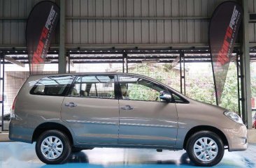 2011 Toyota INNOVA G VVTi Matic Beige For Sale 