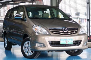 2011 Toyota INNOVA G VVTi Matic Beige For Sale 