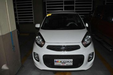 White Kia Picanto 2015 Rush Sale