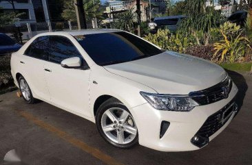 Toyota Camry Sport AT 2015 White For Sale 