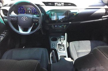 Well-maintained Toyota Hilux 2015 for sale