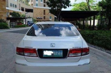 Honda Accord 2005 Pearl White for sale 