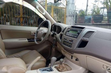 Toyota Fortuner V Top of the Line 2005 FOR SALE