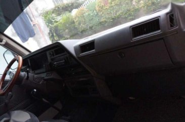 Nissan Urvan Escaped 2002 Model White For Sale 