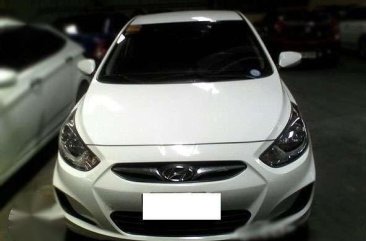 2015 Hyundai Accent Gas Manual White For Sale 