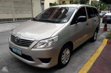 Toyota Innova E 2012 for sale 