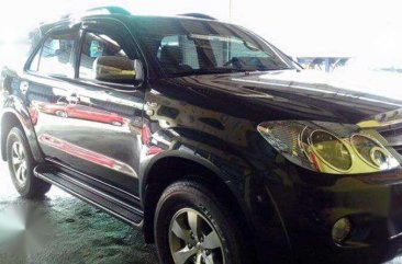 FOR SALE: Fortuner G 2005 Black Automatic