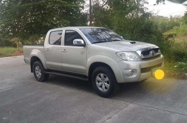 Toyota Hilux 2011 G AT 4x4 Silver Pickup For Sale 