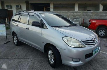 Toyota Innova E 2010 manual for sale 