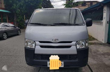 Toyota Hiace commuter 2015 for sale 