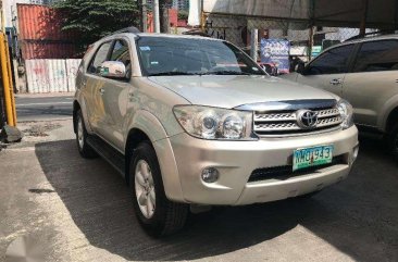 2010 Toyota Fortuner G Automatic Diesel FOR SALE