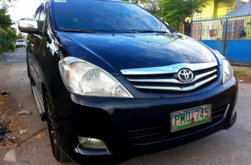 FOR SALE: 2010 Toyota Innova 2.5 V Series