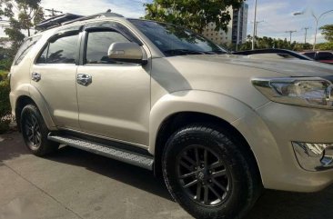 Toyota Fortuner 2013 4x2 AT White SUV For Sale 