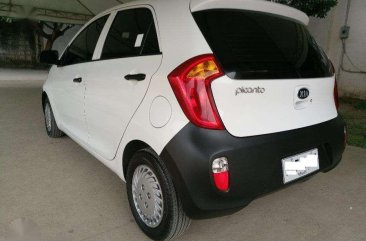 Kia Picanto EX 2014 White Very Fresh For Sale 