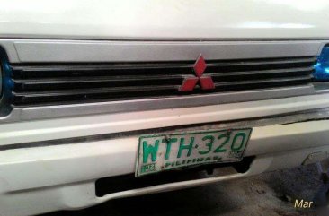 Mitsubishi L300 FB Almazora Deluxe Model 2000 for sale