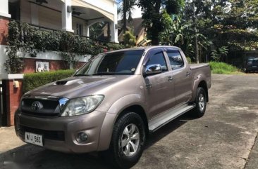 2010 Toyota Hilux 4x4 AT Beige Pickup For Sale 