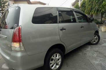 2010 Toyota Innova E for sale