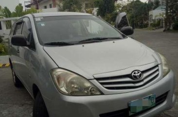 2010 Toyota Innova E for sale