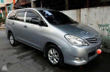 2009 Toyota Innova E for sale