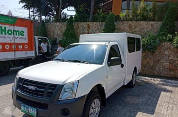 Isuzu ipv 2011model for sale 