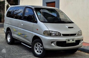 2006 MITSUBISHI Space Gear DIESEL For Sale 