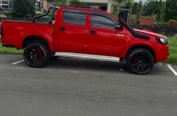 2014 TOYOTA Hilux pick up 4x2 2.5G FOR SALE