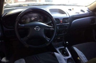 For sale Nissan Sintra 2004 model 