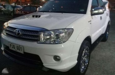 2011 Toyota Fortuner 3.0 V 4x4 Diesel Automatic Financing OK FOR SALE