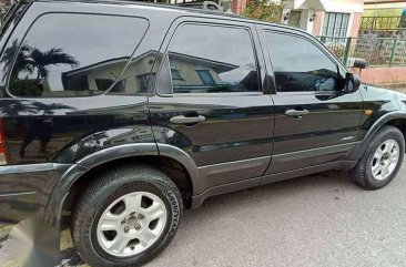 FOR SALE 2004 Ford Escape XLS 4x2 automatic transmission