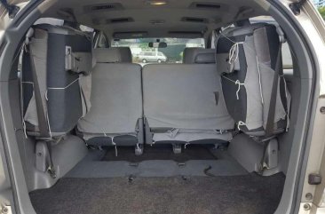 2010 TOYOTA Innova e gas FOR SALE