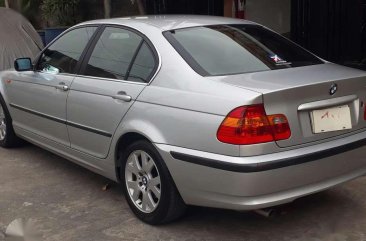 BMW 318i 2005 Well Maintained Silver For Sale