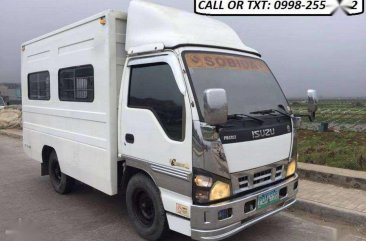 2011 ISUZU Elf NKR single tire FOR SALE