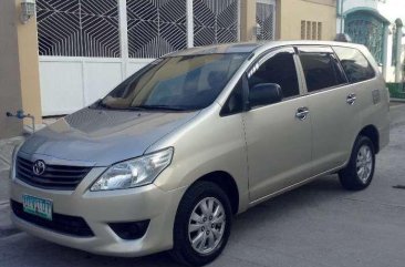 2012 Toyota Innova E matic FOR SALE