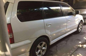 Mitsubishi Grandis Chariot AT 2004 White For Sale 