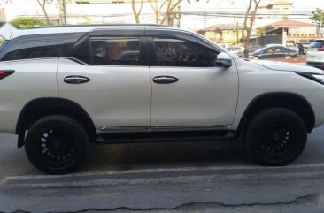 2017 Toyota Fortuner V 4x2 Matic Diesel TVDVD Newlook RARE CARS for sale