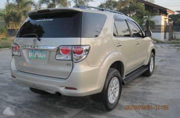 TOYOTA Fortuner gas 2012 automatic FOR SALE