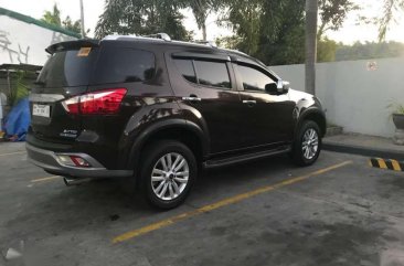 FOR SALE ISUZU MUX Good as new 2018 3.0 blue power