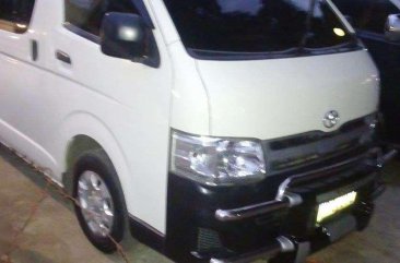 Toyota Hiace commuter 2013 model FOR SALE