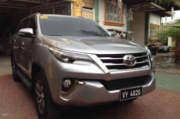 2017 Toyota Fortuner V top of the line FOR SALE