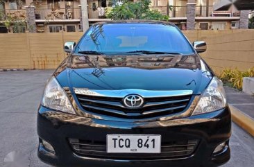 Rush Sale 2012 Toyota Innova 2.5G Automatic Diesel Well Maintained for sale