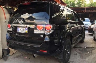 2015 TOYOTA Fortuner 4x4 V DsL Automatic Black FOR SALE