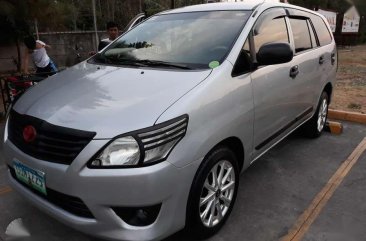 FOR SALE ONLY TOYOTA Innova 2012 MODEL